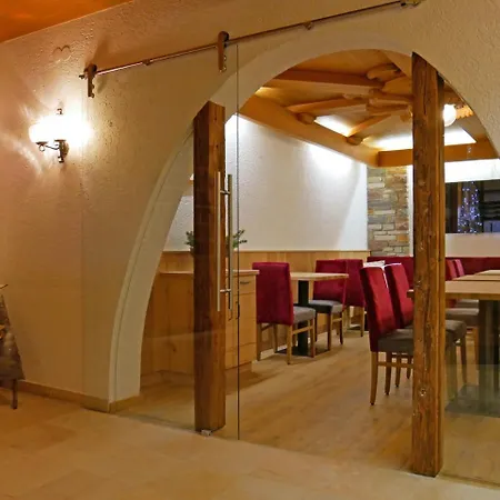 Отель Grieserhof 3*